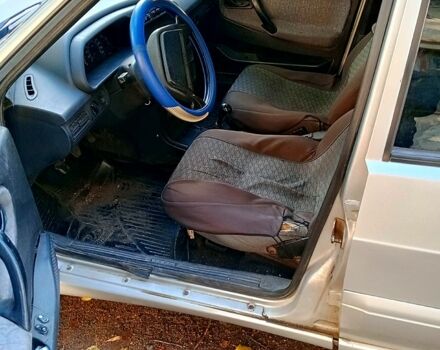 Серый ВАЗ 2115 Самара, объемом двигателя 1.6 л и пробегом 150 тыс. км за 1700 $, фото 3 на Automoto.ua