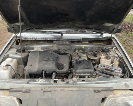 Серый ВАЗ 2115 Самара, объемом двигателя 1.6 л и пробегом 220 тыс. км за 1950 $, фото 9 на Automoto.ua