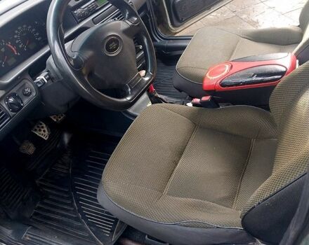 Сірий ВАЗ 2115 Самара, об'ємом двигуна 1.6 л та пробігом 350 тис. км за 1750 $, фото 10 на Automoto.ua