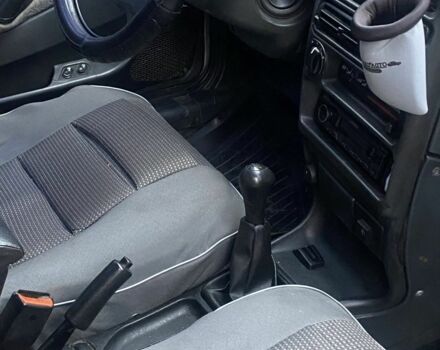 Серый ВАЗ 2115 Самара, объемом двигателя 1.6 л и пробегом 200 тыс. км за 1900 $, фото 4 на Automoto.ua