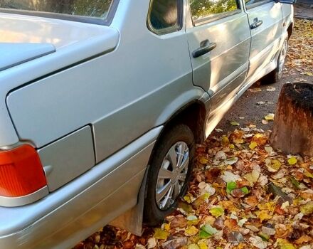 Серый ВАЗ 2115 Самара, объемом двигателя 1.6 л и пробегом 150 тыс. км за 1700 $, фото 4 на Automoto.ua