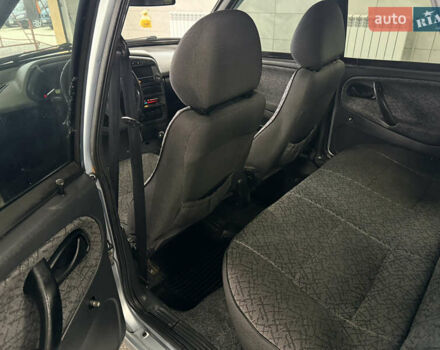 Серый ВАЗ 2115 Самара, объемом двигателя 1.6 л и пробегом 281 тыс. км за 2250 $, фото 9 на Automoto.ua