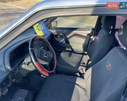 Серый ВАЗ 2115 Самара, объемом двигателя 1.6 л и пробегом 98 тыс. км за 3000 $, фото 4 на Automoto.ua