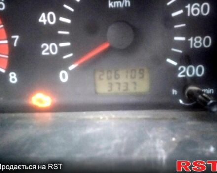 Серый ВАЗ 2115 Самара, объемом двигателя 1.6 л и пробегом 226 тыс. км за 1650 $, фото 1 на Automoto.ua