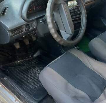 Серый ВАЗ 2115 Самара, объемом двигателя 1.6 л и пробегом 264 тыс. км за 2300 $, фото 3 на Automoto.ua