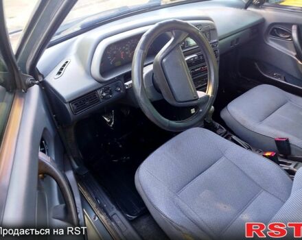 Серый ВАЗ 2115 Самара, объемом двигателя 1.6 л и пробегом 235 тыс. км за 2350 $, фото 6 на Automoto.ua