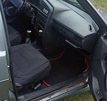 Серый ВАЗ 2115 Самара, объемом двигателя 1.6 л и пробегом 173 тыс. км за 2000 $, фото 5 на Automoto.ua