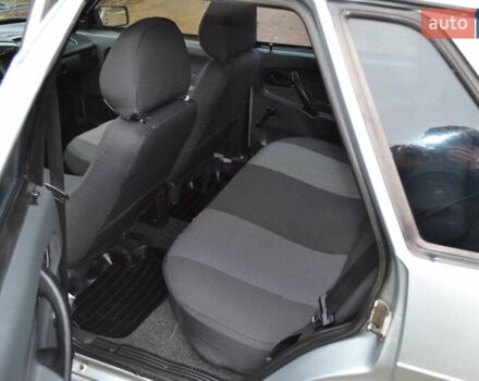 Серый ВАЗ 2115 Самара, объемом двигателя 1.6 л и пробегом 176 тыс. км за 2300 $, фото 16 на Automoto.ua