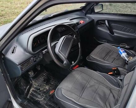 Серый ВАЗ 2115 Самара, объемом двигателя 1.6 л и пробегом 240 тыс. км за 1600 $, фото 2 на Automoto.ua