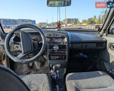 Серый ВАЗ 2115 Самара, объемом двигателя 1.6 л и пробегом 116 тыс. км за 2300 $, фото 10 на Automoto.ua