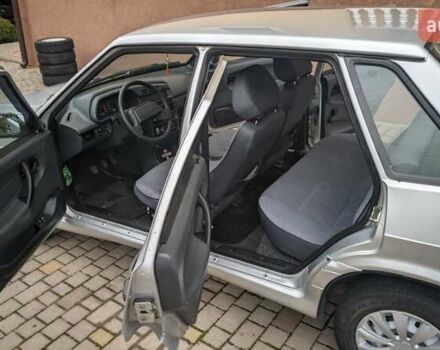 Серый ВАЗ 2115 Самара, объемом двигателя 1.6 л и пробегом 69 тыс. км за 3200 $, фото 17 на Automoto.ua