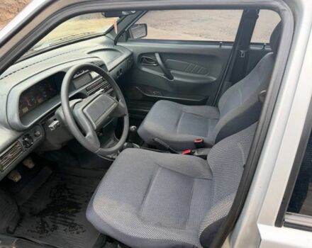 Серый ВАЗ 2115 Самара, объемом двигателя 1.6 л и пробегом 198 тыс. км за 1750 $, фото 4 на Automoto.ua