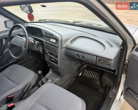 Серый ВАЗ 2115 Самара, объемом двигателя 1.6 л и пробегом 110 тыс. км за 1750 $, фото 7 на Automoto.ua