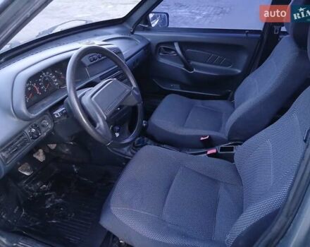 Сірий ВАЗ 2115 Самара, об'ємом двигуна 1.6 л та пробігом 240 тис. км за 1250 $, фото 9 на Automoto.ua
