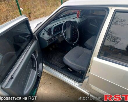 Серый ВАЗ 2115 Самара, объемом двигателя 1.6 л и пробегом 0 тыс. км за 2500 $, фото 5 на Automoto.ua