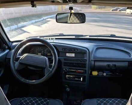 Серый ВАЗ 2115 Самара, объемом двигателя 1.6 л и пробегом 131 тыс. км за 2600 $, фото 4 на Automoto.ua