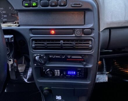 Серый ВАЗ 2115 Самара, объемом двигателя 1.6 л и пробегом 294 тыс. км за 3000 $, фото 3 на Automoto.ua