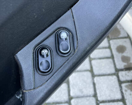 Сірий ВАЗ 2115 Самара, об'ємом двигуна 1.6 л та пробігом 250 тис. км за 1650 $, фото 10 на Automoto.ua