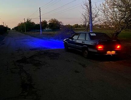 Синий ВАЗ 2115 Самара, объемом двигателя 1.5 л и пробегом 400 тыс. км за 1150 $, фото 1 на Automoto.ua