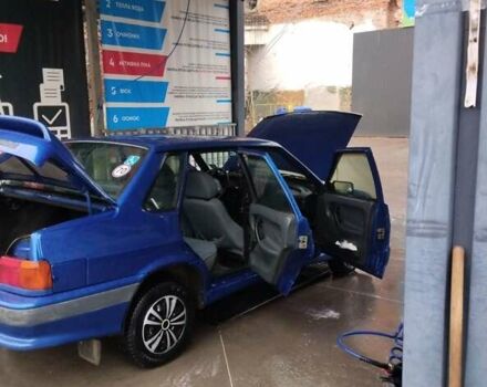 Синий ВАЗ 2115 Самара, объемом двигателя 1.6 л и пробегом 230 тыс. км за 1450 $, фото 1 на Automoto.ua