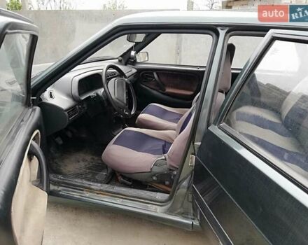 Зеленый ВАЗ 2115 Самара, объемом двигателя 0 л и пробегом 98 тыс. км за 1600 $, фото 2 на Automoto.ua