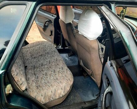 Зеленый ВАЗ 2115 Самара, объемом двигателя 1.5 л и пробегом 200 тыс. км за 2000 $, фото 10 на Automoto.ua