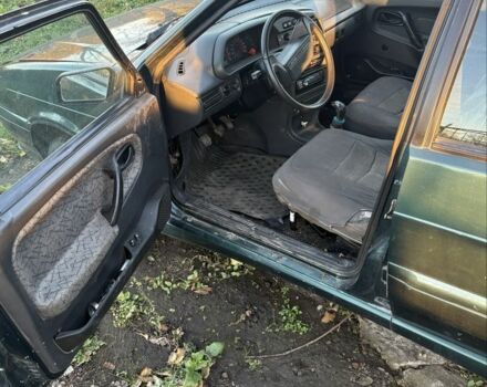 Зеленый ВАЗ 2115 Самара, объемом двигателя 1.5 л и пробегом 1 тыс. км за 800 $, фото 3 на Automoto.ua