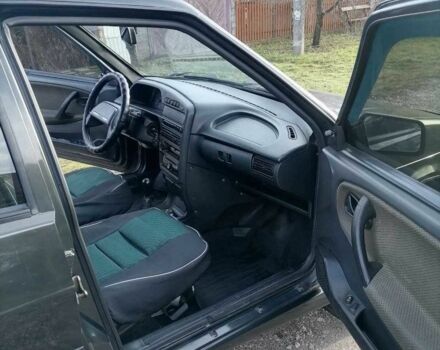 Зеленый ВАЗ 2115 Самара, объемом двигателя 1.5 л и пробегом 125 тыс. км за 2150 $, фото 9 на Automoto.ua