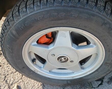 Зеленый ВАЗ 2115 Самара, объемом двигателя 1.5 л и пробегом 200 тыс. км за 1350 $, фото 6 на Automoto.ua