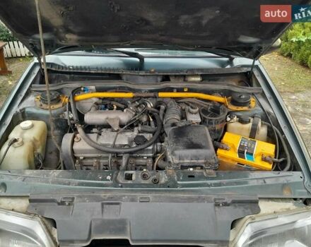 Зеленый ВАЗ 2115 Самара, объемом двигателя 1.5 л и пробегом 350 тыс. км за 1900 $, фото 10 на Automoto.ua