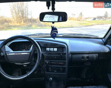 Зелений ВАЗ 2115 Самара, об'ємом двигуна 1.6 л та пробігом 206 тис. км за 2850 $, фото 12 на Automoto.ua