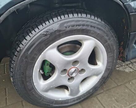 Зеленый ВАЗ 2115 Самара, объемом двигателя 1.6 л и пробегом 185 тыс. км за 2350 $, фото 4 на Automoto.ua