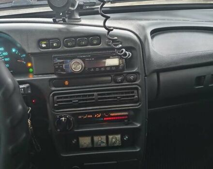 Зеленый ВАЗ 2115 Самара, объемом двигателя 1.6 л и пробегом 185 тыс. км за 2350 $, фото 1 на Automoto.ua