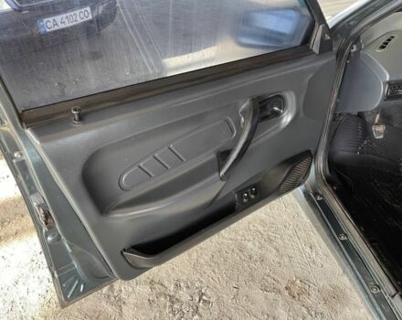 Зеленый ВАЗ 2115 Самара, объемом двигателя 1.6 л и пробегом 155 тыс. км за 714 $, фото 6 на Automoto.ua