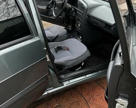 Зеленый ВАЗ 2115 Самара, объемом двигателя 1.6 л и пробегом 140 тыс. км за 3200 $, фото 5 на Automoto.ua