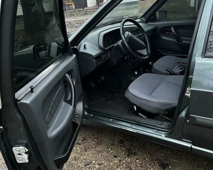 Зеленый ВАЗ 2115 Самара, объемом двигателя 1.6 л и пробегом 140 тыс. км за 3200 $, фото 2 на Automoto.ua