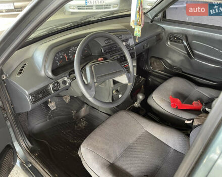 Зеленый ВАЗ 2115 Самара, объемом двигателя 1.6 л и пробегом 140 тыс. км за 730 $, фото 4 на Automoto.ua