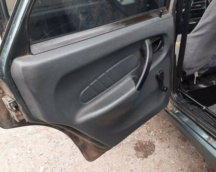 Зелений ВАЗ 2115 Самара, об'ємом двигуна 1.6 л та пробігом 250 тис. км за 2400 $, фото 13 на Automoto.ua