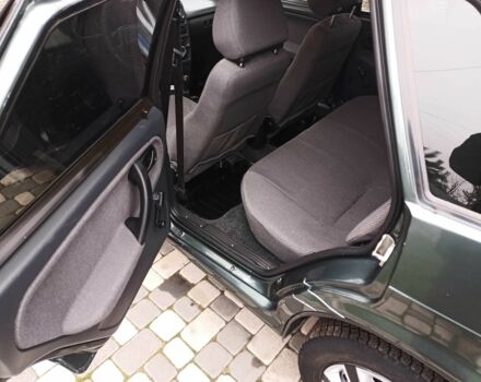 Зелений ВАЗ 2115 Самара, об'ємом двигуна 1.6 л та пробігом 47 тис. км за 3200 $, фото 5 на Automoto.ua