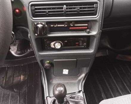 Зелений ВАЗ 2115 Самара, об'ємом двигуна 1.6 л та пробігом 47 тис. км за 3200 $, фото 4 на Automoto.ua