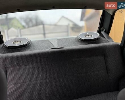 Зеленый ВАЗ 2115 Самара, объемом двигателя 1.6 л и пробегом 250 тыс. км за 1699 $, фото 17 на Automoto.ua