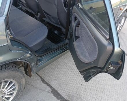 Зеленый ВАЗ 2115 Самара, объемом двигателя 1.6 л и пробегом 142 тыс. км за 2300 $, фото 11 на Automoto.ua