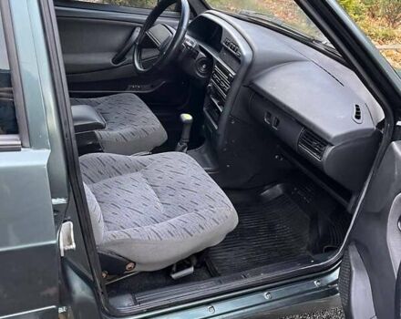 ВАЗ 2115 Самара 2011 у Славуте на Automoto.ua Зелений ВАЗ 2115 Самара, об'ємом двигуна 1.6 л та пробігом 152 тис. км за 2600 $, фото 26 на Automoto.ua