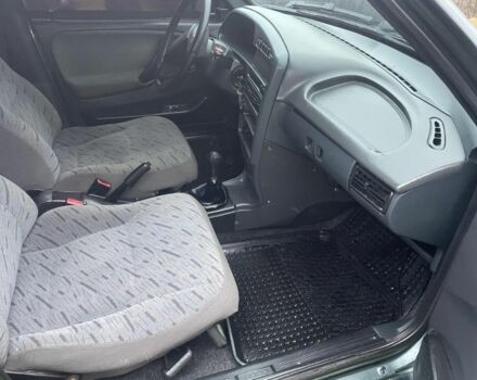 Зеленый ВАЗ 2115 Самара, объемом двигателя 1.6 л и пробегом 210 тыс. км за 2400 $, фото 4 на Automoto.ua