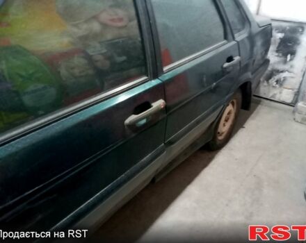 Зеленый ВАЗ 2115 Самара, объемом двигателя 1.6 л и пробегом 210 тыс. км за 500 $, фото 1 на Automoto.ua