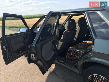 ВАЗ 2115 Самара 2011 у Бобровице на Automoto.ua Зелений ВАЗ 2115 Самара, об'ємом двигуна 1.6 л та пробігом 296 тис. км за 2800 $, фото 1 на Automoto.ua
