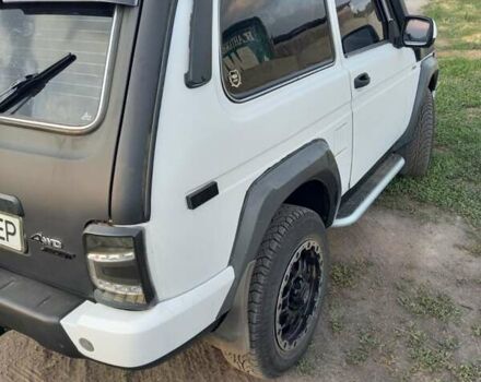 Білий ВАЗ 2121 Нива, об'ємом двигуна 1.7 л та пробігом 135 тис. км за 4000 $, фото 1 на Automoto.ua