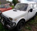 Белый ВАЗ 2121, объемом двигателя 2 л и пробегом 400 тыс. км за 1000 $, фото 1 на Automoto.ua