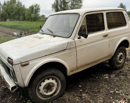 Белый ВАЗ 2121, объемом двигателя 0 л и пробегом 200 тыс. км за 1065 $, фото 2 на Automoto.ua