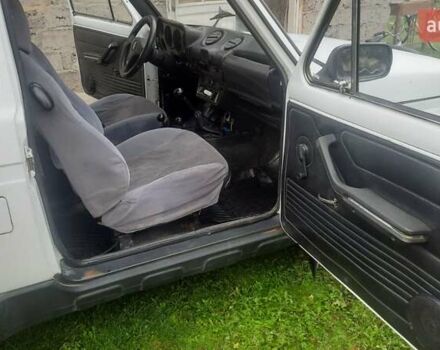 Белый ВАЗ 2121 Нива, объемом двигателя 0 л и пробегом 75 тыс. км за 2400 $, фото 9 на Automoto.ua